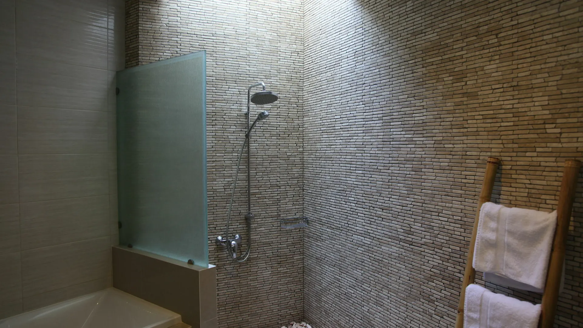 *** Hotel Dreamscape Bali Villa Managed By The Kunci Indonesia